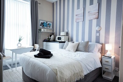 Bayview Aparthotel by Guestz