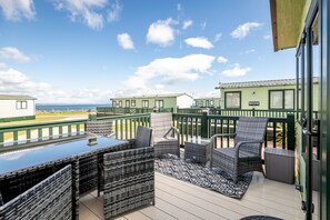 Property grounds - St Andrews Holiday Park | Harbour Reach (No 11) (St Andrews)
