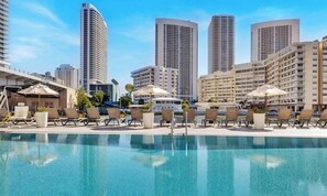Pool - Beachwalk Studio | Sunset & Balcony (Hallandale Beach)