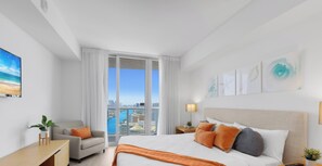 Iron/ironing board, travel cot, WiFi, bed sheets - Intracoastal View Apt | Balcony & Resort Amenities (Hallandale Beach)