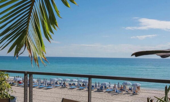 Property grounds - Resort Living  2BR - Intracoastal View (Hallandale Beach)