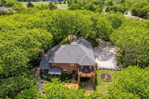 Exterior - Private 4 Acre Estate | Wedding & Event | Hot Tub (Mckinney)