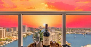 Interior - Sunset View Apt | Pool, Gym & Beach Shuttle (Hallandale Beach)