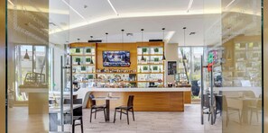 Bar (on property) - Beachwalk Studio for 4 | Intracoastal (Hallandale Beach)