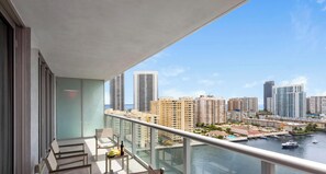 Property grounds - Bright Studio | Intracoastal View | Pininfarina (Hallandale Beach)