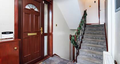 Spacious 4-Bedroom Home in Torry, Aberdeen – Close to City Centre & Beach