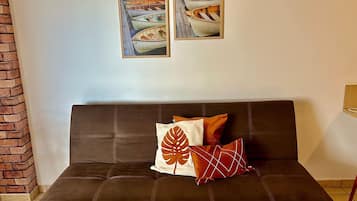 Apartment | Living area | Flat-screen TV