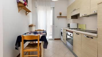 Junior-Apartment, Balkon | Eigene Küche