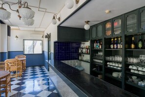 Bar (on property) - Luce Suzaki (Shimoda)