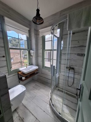Double Room | Bathroom - My Flora Pansiyon (balıkesir)