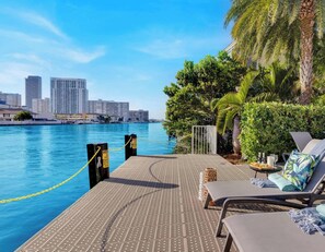 Terrace/patio - Sunset View Condo · 2BR Pool & Beach Access (Hallandale Beach)