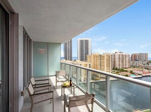 Property grounds - Elegant Studio w/ Balcony & Intracoastal View (Hallandale Beach)
