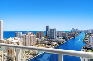 Property grounds - Waterway Retreat 2BR · Beachwalk Resort (Hallandale Beach)