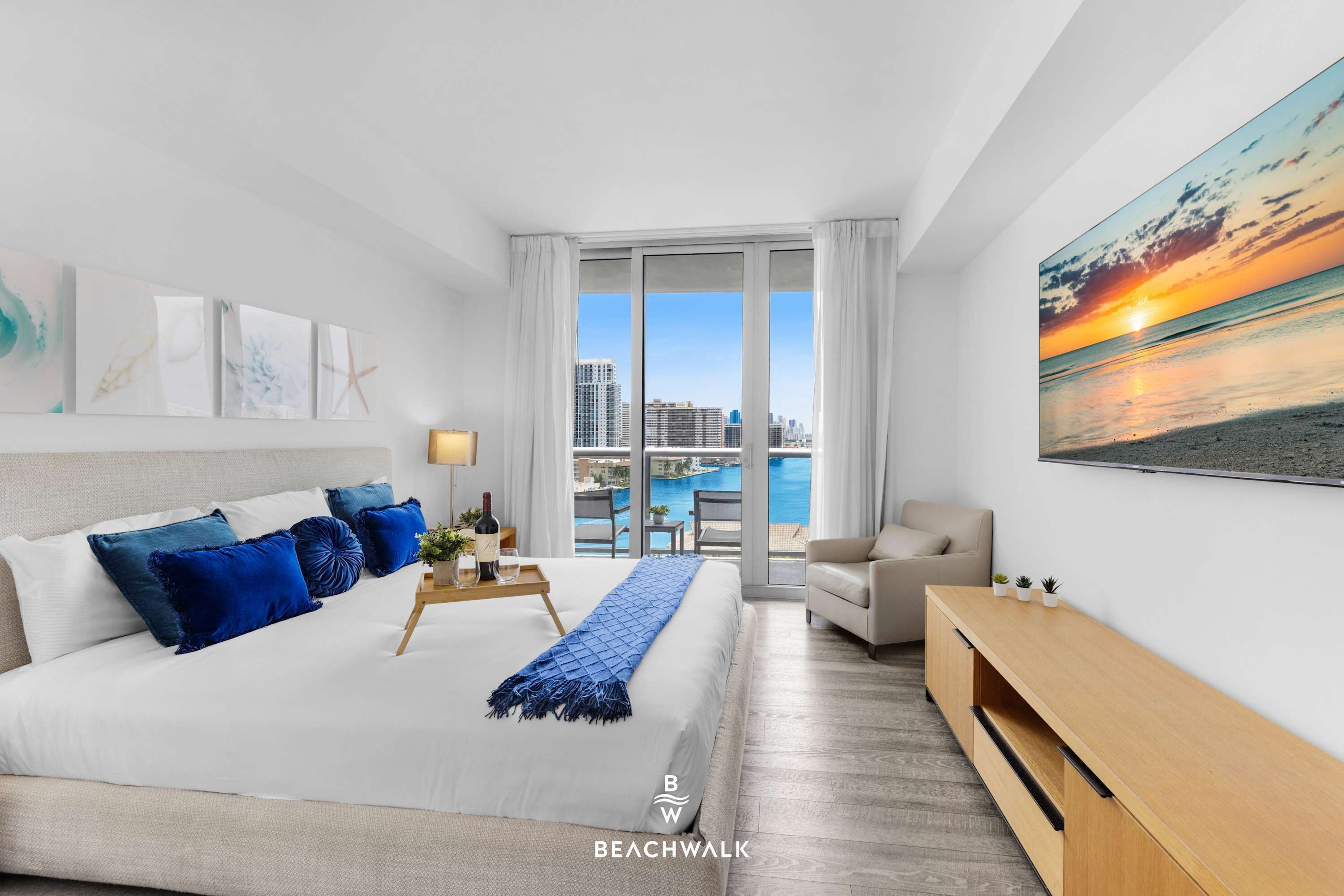 1 chambre, fer et planche à repasser, lit de bébé portatif, Wi-Fi