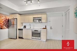 Fridge, microwave, oven, stovetop - Premium 1BR · Intracoastal View · Resort Living (Hallandale Beach)