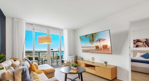 Living area - Bay View 2BR · Beachwalk Resort (Hallandale Beach)
