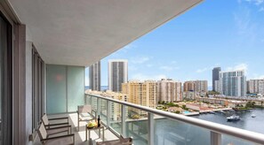Property grounds - Intracoastal View · 2BR Resort Suite & Balcony (Hallandale Beach)