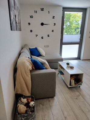 Living area - Ka6 Infinity Apartment-Vipava Valley - Cozy 1-bedroom in charming Ajdovščina, AC (Ajdovščina)