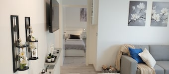 Ka6 Infinity Apartment-Vipava Valley - Cozy 1-bedroom in charming Ajdovščina, AC