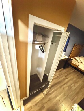 Interior - Modest Comfy studio in the heart of VeroBeach (Vero Beach)