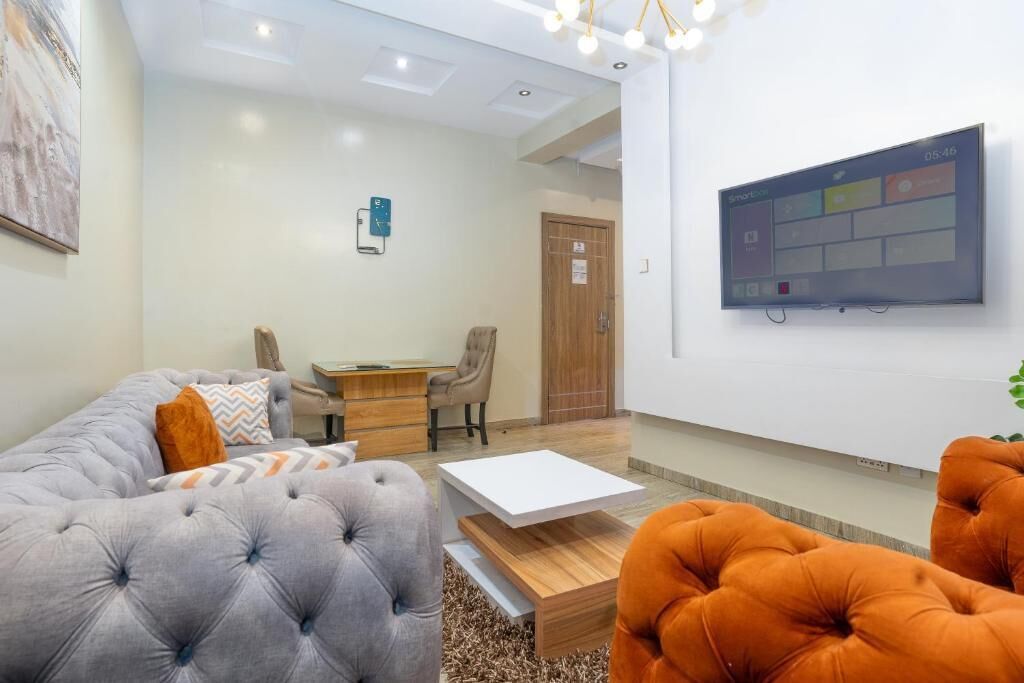 Deluxe Apartment, Balcony, City View | Living area