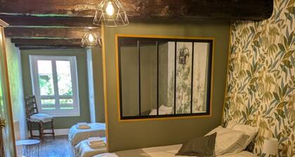Gîte sous les Etoiles du Bugey, nature and cocooning getaway, pets welcome