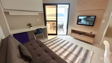Apartment | Living area | Flat-screen TV