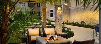 Chic 1BR Suite w/ Kitchen | Pool + Free Breakfast