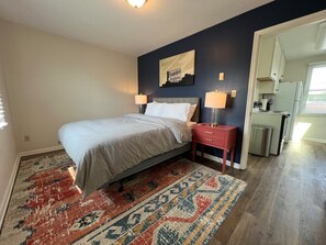 1 bedroom, internet, bed sheets