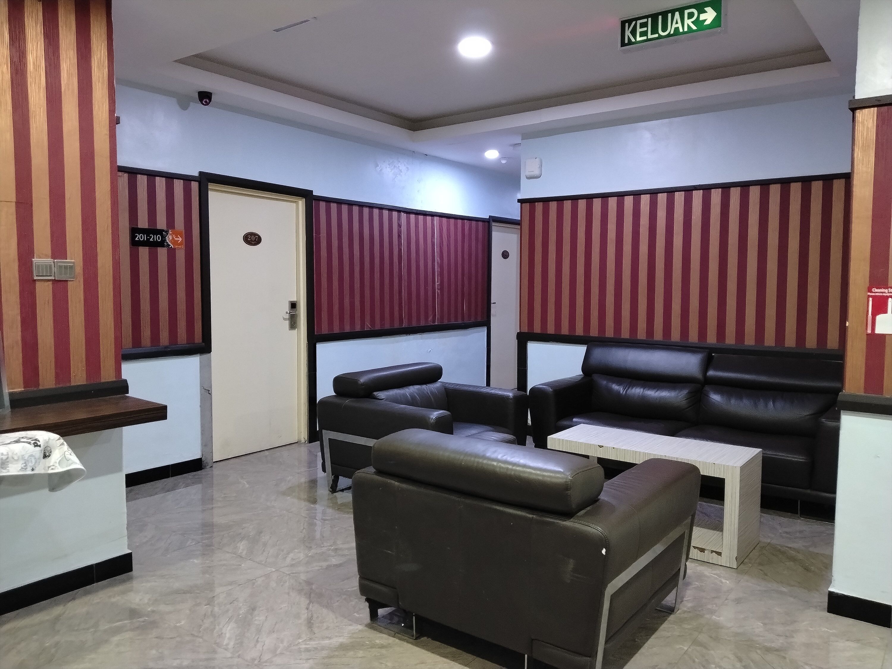 Lobby sitting area