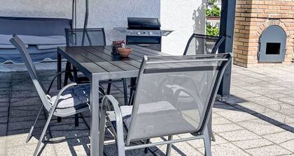 Happy Home by Interhome