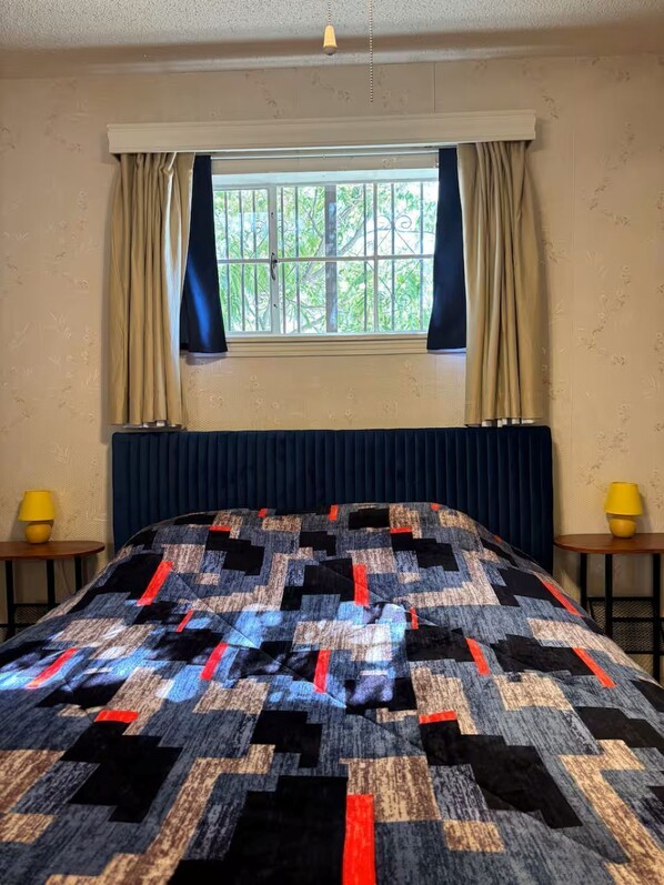 Desk, iron/ironing board, free WiFi, bed sheets