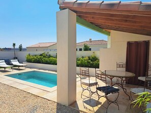Pool - Vrbo Property (Saint-Gilles)