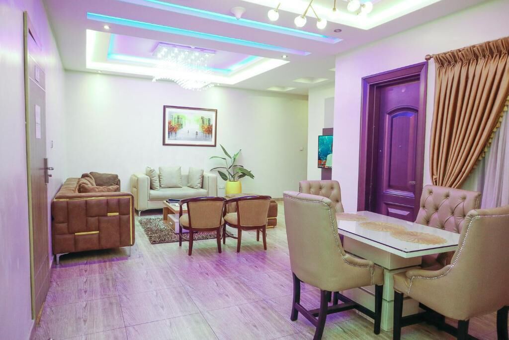 Departamento estándar, balcón, vista a la ciudad | Interior