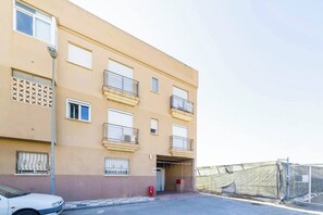 Apartment, 3 Schlafzimmer, Balkon | Außenbereich