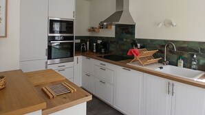 茶具/咖啡用具、冰箱、微波炉、烤箱