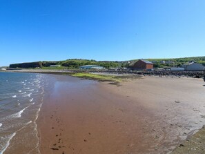 Beach nearby - Lowther Apartment, Whitehaven (Whitehaven)