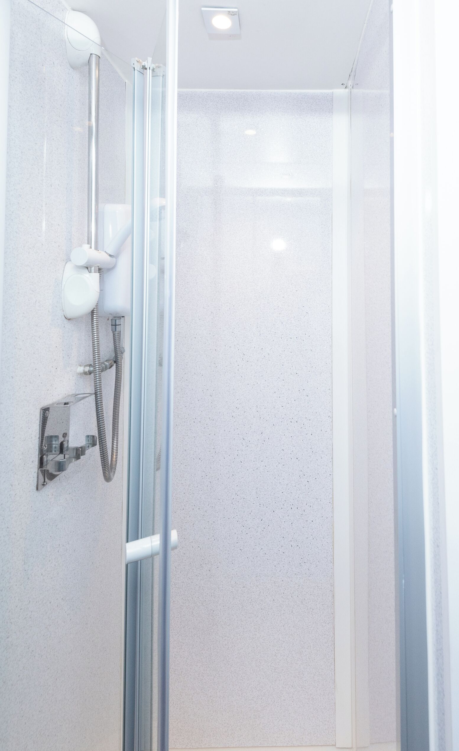 Shower, towels