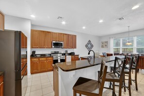Fridge, microwave, oven, dishwasher - NEW! 6BR Davenport Oasis for 12: | Pool, Spa & Games (Davenport)