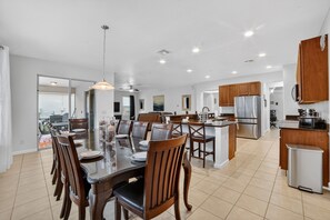Dining - NEW! 6BR Davenport Oasis for 12: | Pool, Spa & Games (Davenport)