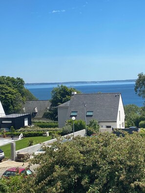 Parking - Vrbo Property (Plougonvelin)