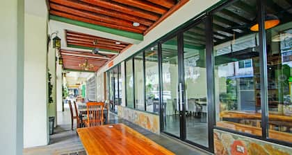 Townhouse Near Tanjung Batu Formerly 900 Inn