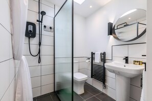 Bathroom - The Balham Hideaway (London)