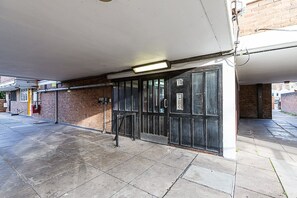 Exterior - Bright Bold Hackney Escape (London)