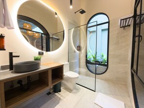 Bathroom - Urbit Garden Hotel (Medellin, Laureles)