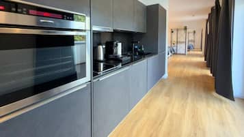 Appartamento, 3 camere da letto, balcone, vista giardino | Cucina privata