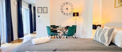 Apartment, 3 Bedrooms, Balcony, Garden View | Soundproofing, iron/ironing board, free WiFi