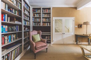 Living room - Fulham Family Home Near Thames Path (London)