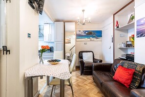 Living room - London Home With Garden Near Richmond Park (London)