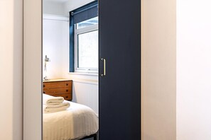 1 bedroom, free WiFi - Modern South Wimbledon Retreat (London)